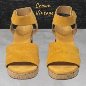 Crown Vintage Yellow Wedge Sandals Size 9 Sued Leather Cork